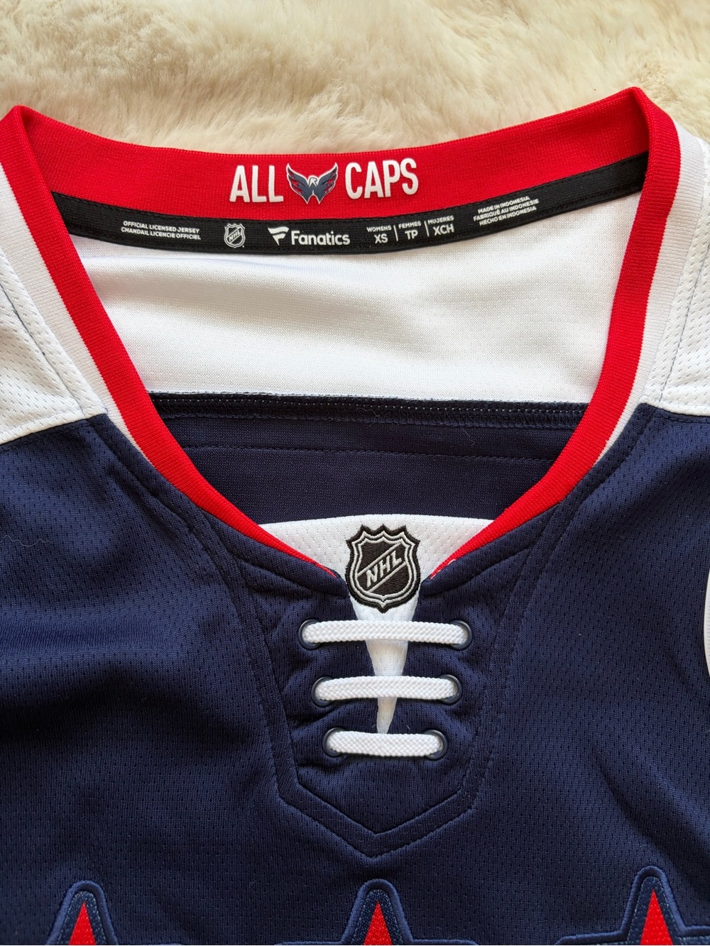 Washington Capitals Ovechkin Jersey - Womens XS - Picture 3 of 4